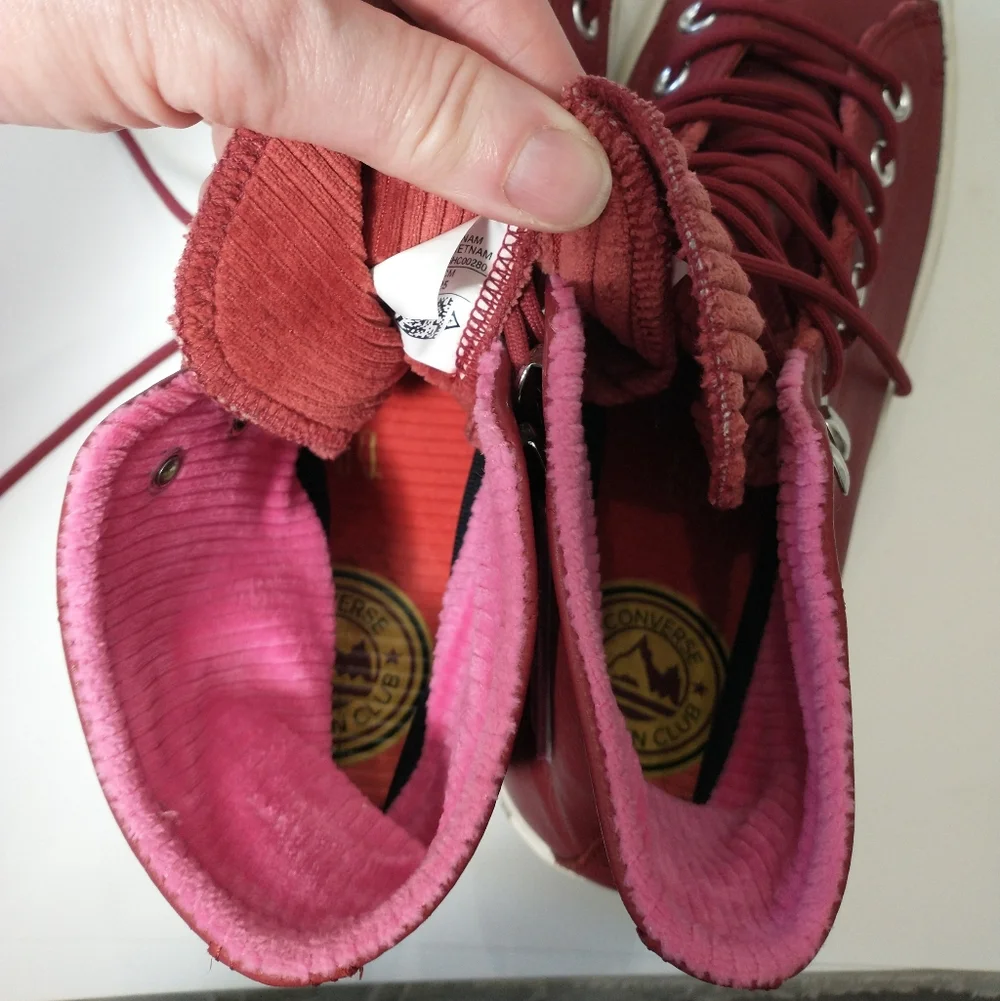 Chuck Taylor Gore-Tex High Top, Platform,‎ Lug Sneakers, Red And Pink, Size 8.5 - Picture 11 of 12